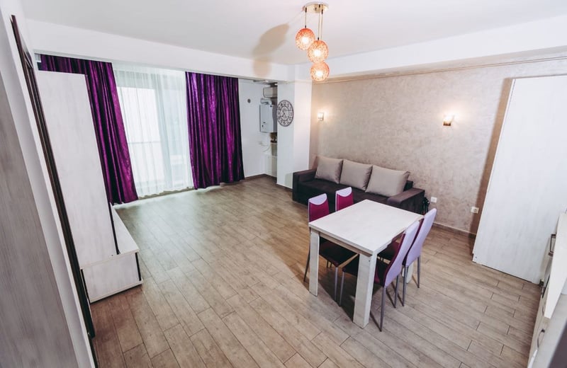 Location d’appartements spacieux de 2 pièces, 55 m², Mamaia, Constanța, Roumanie